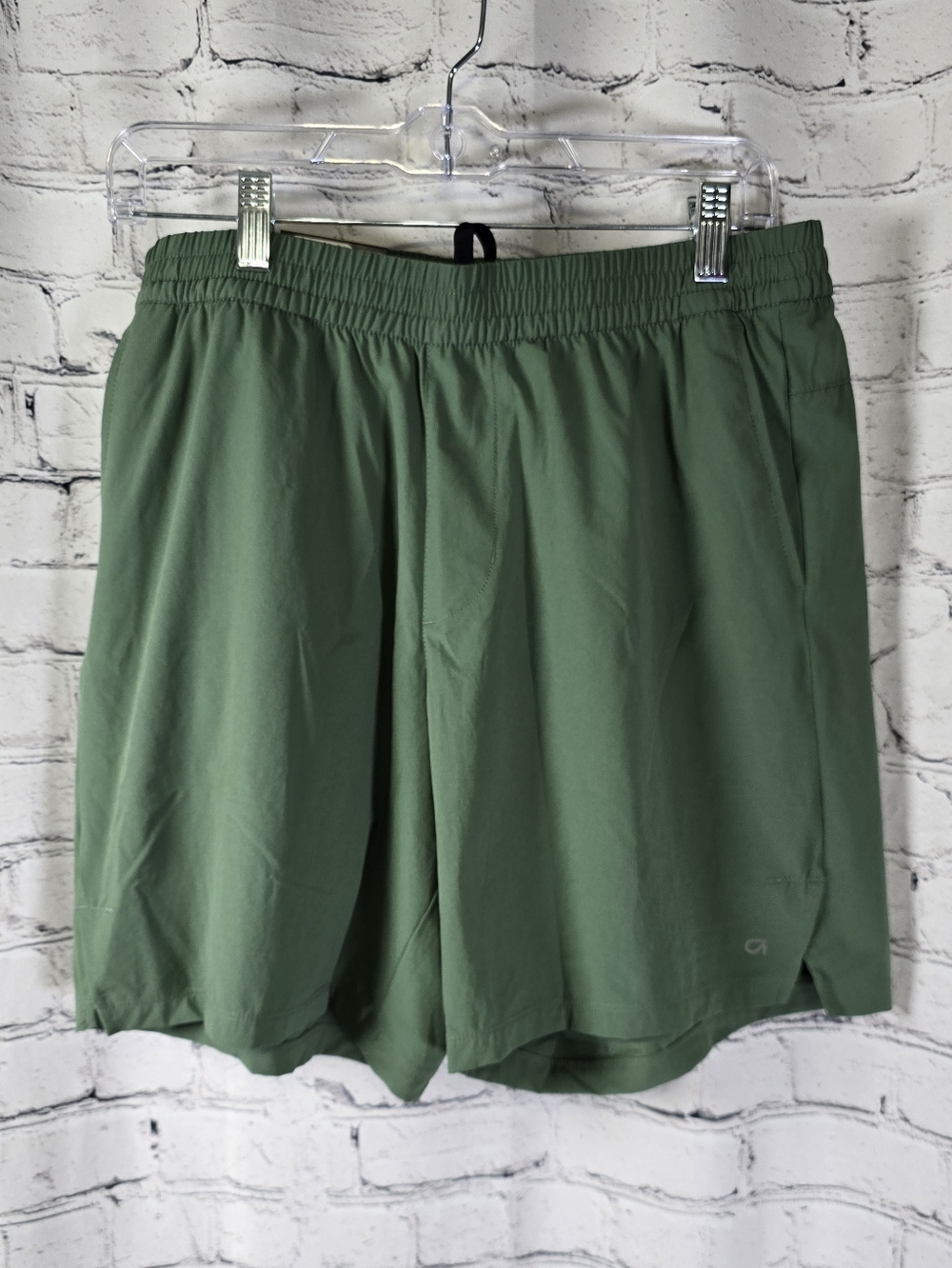 Gap Fit Men's Athletic Shorts Olive Green Size Medium